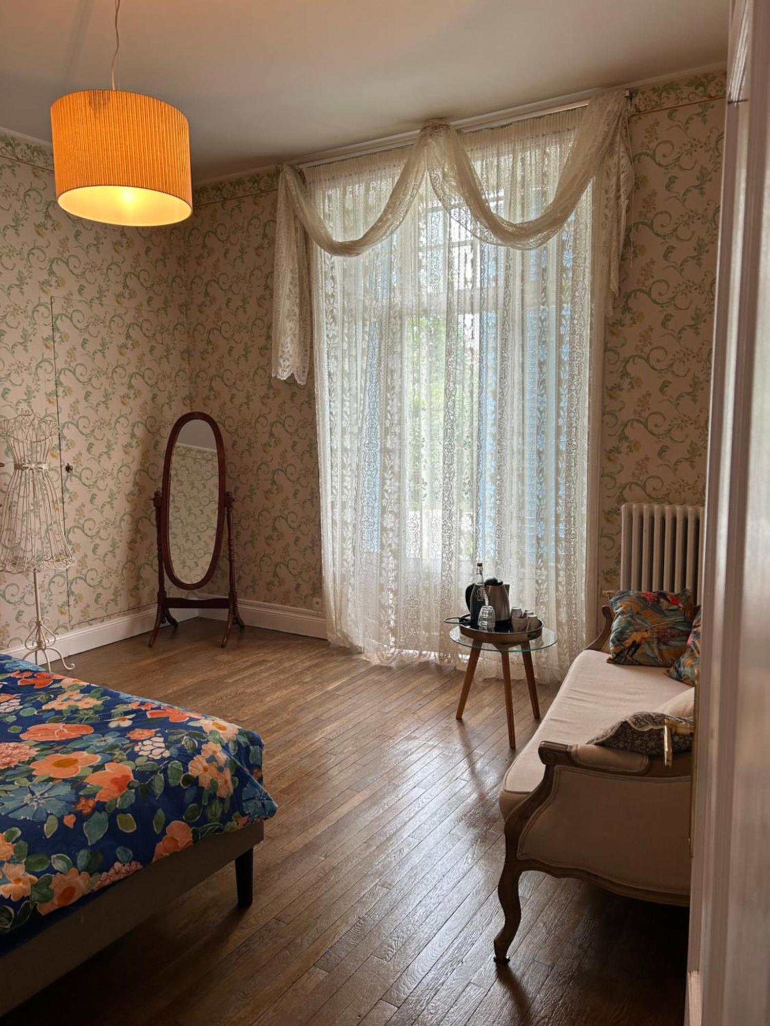 Holiday Home Villa Castel Marie Louise Нері-ле-Бен Екстер'єр фото